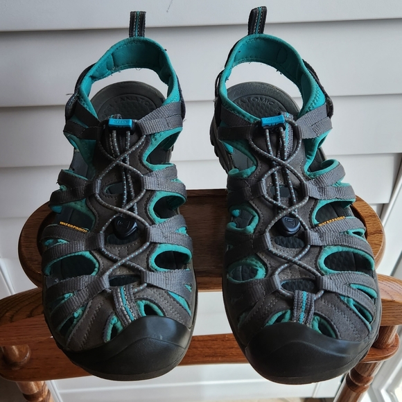 Keen Whisper Sandals Water Washable Shoes Sz 11 US EU 42 - Picture 1 of 7